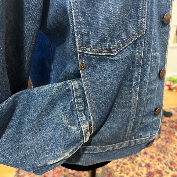 1980s Unique Ladies Denim Jacket with appliqués & metal stars - Picture 7 of 16